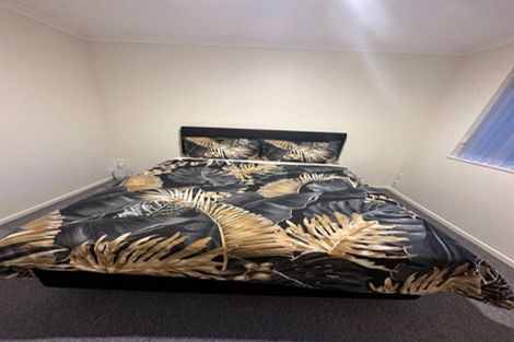 Photo of property in 27 View Ridge Drive, Ranui, Auckland, 0612