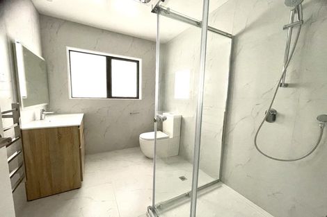 Photo of property in 18 Rorotu Avenue, Karaka, 2113