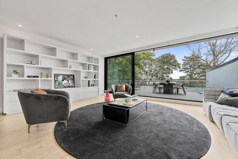 Photo of property in 17/258 Hurstmere Road, Takapuna, Auckland, 0622