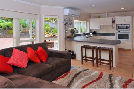 Photo of property in 47 Rathmar Drive, Manurewa, Auckland, 2105