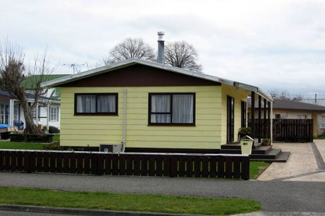 Photo of property in 10 Hogg Crescent, Masterton, 5810