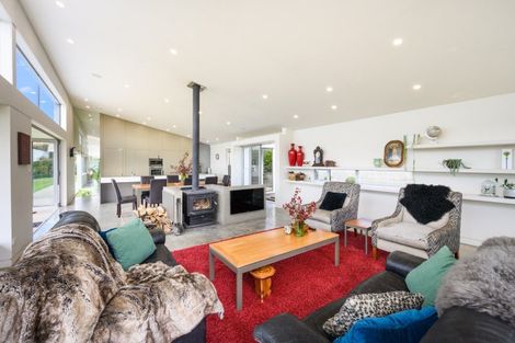 Photo of property in 17 Oram Drive, Turitea, Palmerston North, 4472