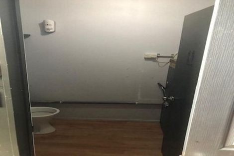 Photo of property in 4/80 Gunner Drive, Te Atatu Peninsula, Auckland, 0610