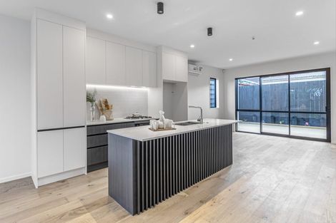 Photo of property in 105c Sycamore Drive, Sunnynook, Auckland, 0620