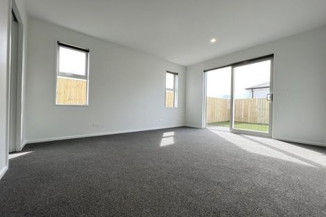 Photo of property in 31 Rita Angus Road, Belfast, 8051