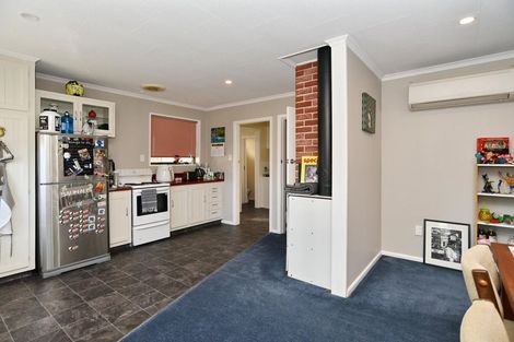 Photo of property in 5 Eders Road, Woodend, 7610