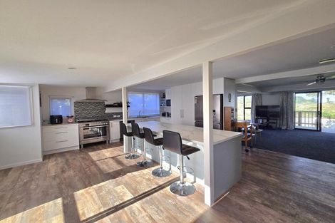 Photo of property in 92 Churchill Street, Kaikoura, 7300