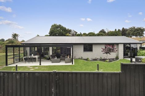 Photo of property in 10 Tari Road, Pukeatua, 3880