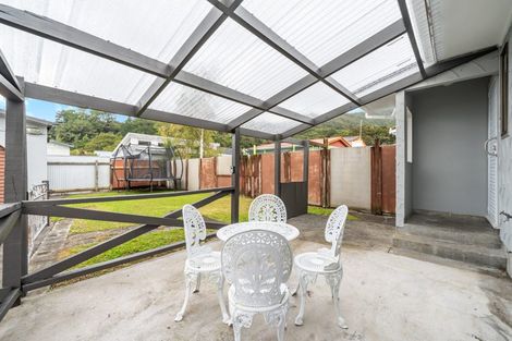 Photo of property in 5a Maire Street, Wainuiomata, Lower Hutt, 5014
