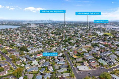 Photo of property in 2/8 Phillip Parade, Forrest Hill, Auckland, 0620