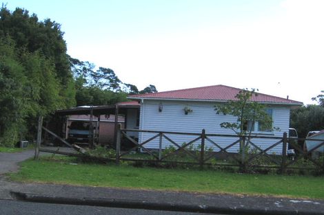 Photo of property in 111 Riverpark Crescent, Henderson, Auckland, 0610