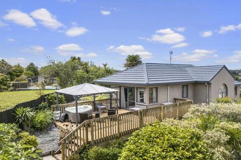 Photo of property in 40 Westview Court, Somerville, Auckland, 2014