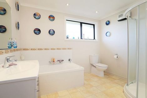 Photo of property in 9d Union Street, Winton, 9720