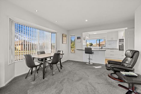 Photo of property in 2 Cataluna Place, Hei Hei, Christchurch, 8042