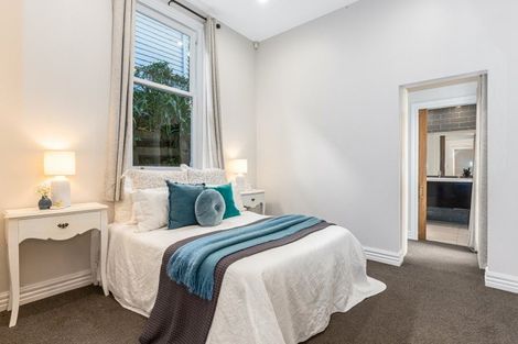 Photo of property in 68 Northland Road, Northland, Wellington, 6012