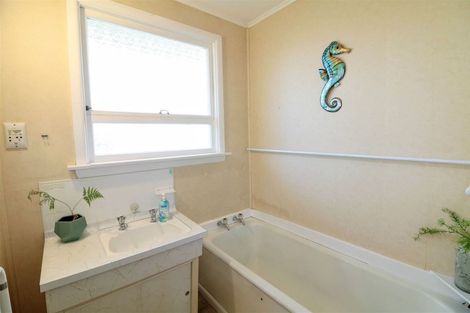 Photo of property in 26 Avenue Road, West End, Timaru, 7910