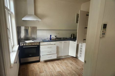 Photo of property in 139u1 Kelburn Parade, Kelburn, Wellington, 6012