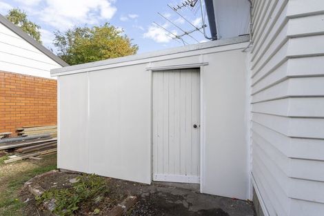 Photo of property in 43 Aorangi Road, Bryndwr, Christchurch, 8053