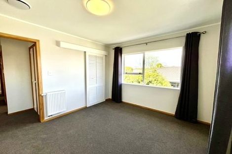 Photo of property in 25 Geoffrey Road, Torbay, Auckland, 0630