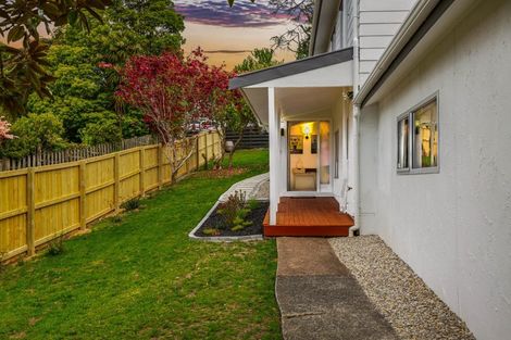 Photo of property in 17 Malmo Place, Massey, Auckland, 0614