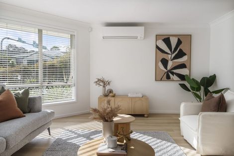 Photo of property in 5 Kasia Close, Massey, Auckland, 0614