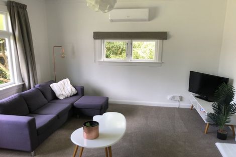Photo of property in 12 Karina Terrace, Roslyn, Palmerston North, 4414