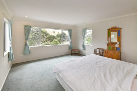 Photo of property in 1034 Peak Road, Helensville, 0875