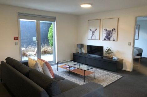 Photo of property in 4/6 Defoe Place, Waltham, Christchurch, 8023