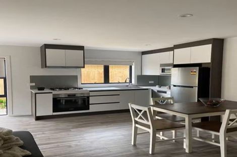 Photo of property in 216a Bucklands Road, Bucklands Beach, Auckland, 2012