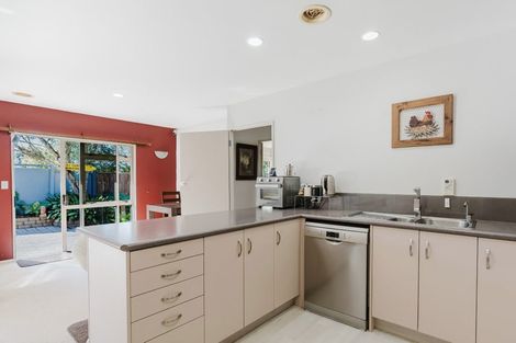 Photo of property in 28 Ranui Street, Dinsdale, Hamilton, 3204