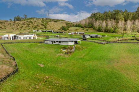 Photo of property in 11 Lochinvar Lane, Acacia Bay, Taupo, 3385