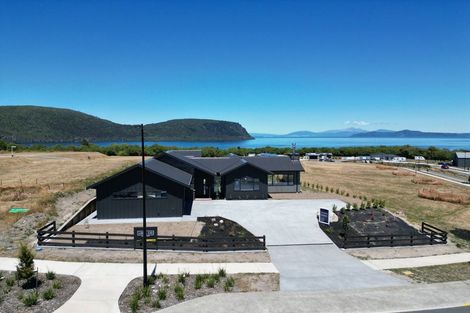 Photo of property in 47 Seven Oaks Drive, Kinloch, Taupo, 3377