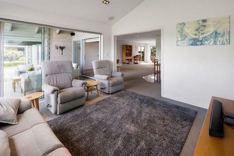 Photo of property in 34 Madison Street, Cambridge, 3434