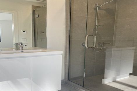 Photo of property in 30 Collins Avenue, Tawa, Wellington, 5028