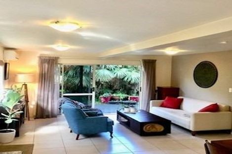 Photo of property in 4a/3 Corrella Road, Belmont, Auckland, 0622