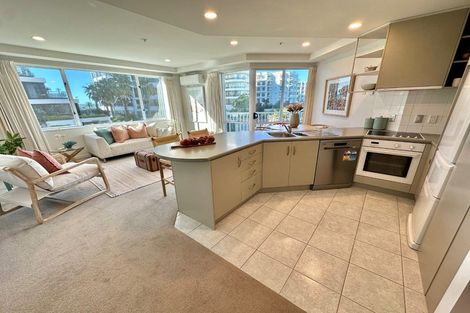 Photo of property in 10/12 Maunganui Road, Mount Maunganui, 3116