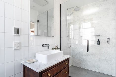 Photo of property in Norton Flats, 302u3 Willis Street, Aro Valley, Wellington, 6011
