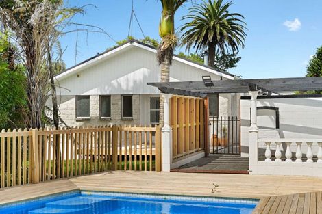 Photo of property in 14 Totara Drive, St Andrews, Hamilton, 3200