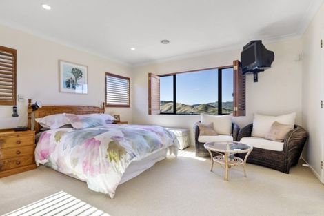 Photo of property in 26 Waverton Terrace, Churton Park, Wellington, 6037