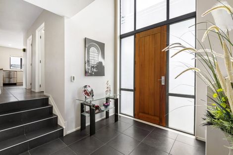 Photo of property in 2/81 Francis Street, Hauraki, Auckland, 0622