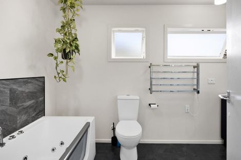 Photo of property in 73 Rata Street, Inglewood, 4330