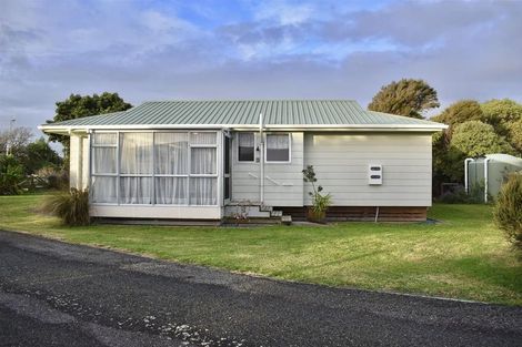 Photo of property in 13b Iti Street, Otaki, 5512