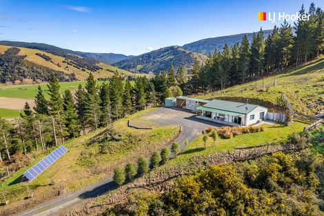 Photo of property in 236 Waipori Falls Road, Berwick, Outram, 9073