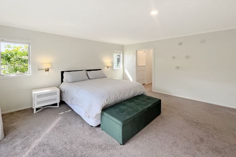 Photo of property in 5 Pukenamu Road, Rainbow Point, Taupo, 3330