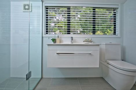 Photo of property in 42 Marae Road, Greenhithe, Auckland, 0632