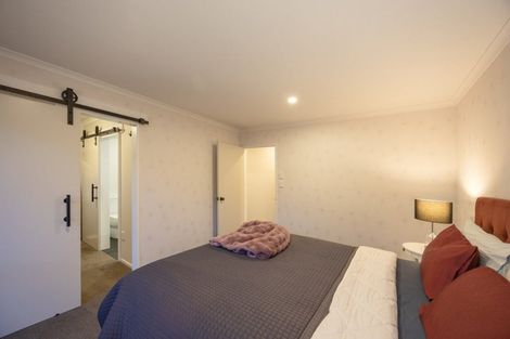 Photo of property in 6 Kentucky Way, Awapuni, Palmerston North, 4412