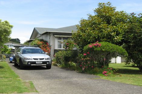 Photo of property in 71 Mcintyre Road, Mangere Bridge, Auckland, 2022