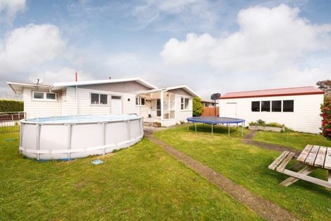 Photo of property in 14 Nairn Crescent, Awapuni, Palmerston North, 4412