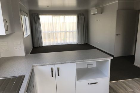 Photo of property in 19u5 Seddon Road, Frankton, Hamilton, 3204