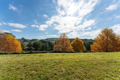Photo of property in 137 Acacia Heights Drive, Acacia Bay, Taupo, 3385